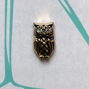Gold‎ Owl Charm